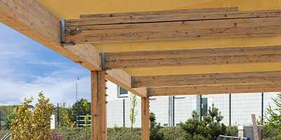 toile pergola qui filtre les rayons UV