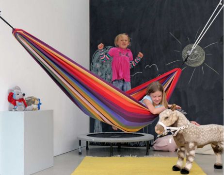 Le Chico Rainbow plaira aux petits comme aux grands.