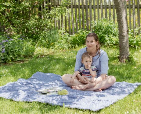 Profitez de l'extérieur de votre jardin grâce à notre grande couverture pour jardin.