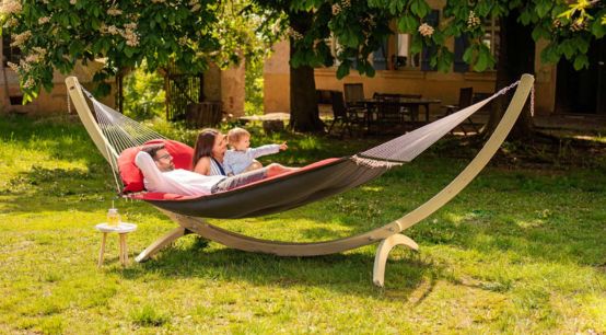 Avec l'utilisation du polyester, ce hamac Fat Hammock est particulièrement confortable..