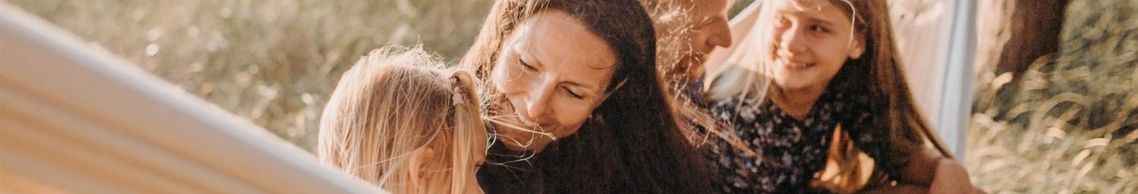 Vivez des moments conviviaux dans ce hamac XXL.
