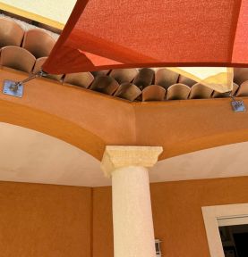 La voile d'ombrage doit être soigneusement entretenue pour la garder en bon état le plus longtemps.