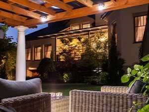 Focus sur la toile d'ombrage pour pergola : un objet de décoration moderne !
