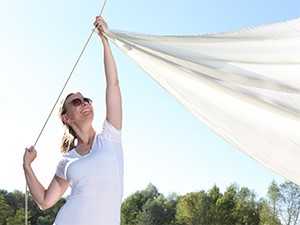 Comment accrocher une voile d’ombrage ?