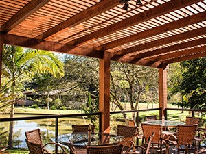 Pourquoi choisir une pergola en bois ?