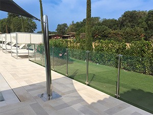 Pourquoi choisir un poteau pour voile d'ombrage sur mesure ?
