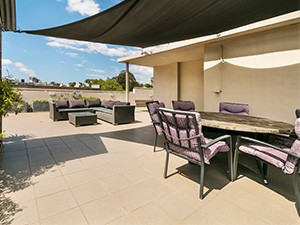 Comment installer une voile d’ombrage sur terrasse ?