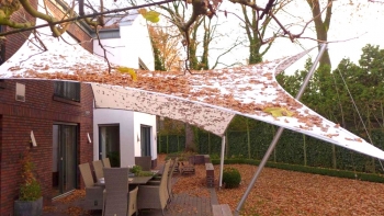 Voil d'ombrage blanche en automne hiver